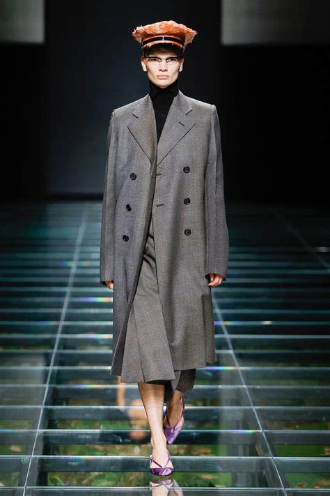 prada donna sfilata|Prada FW 2024 Womenswear.